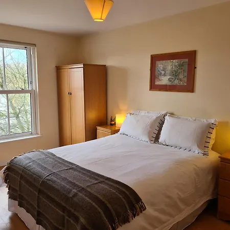 Quay Village 16 Apartment Westport