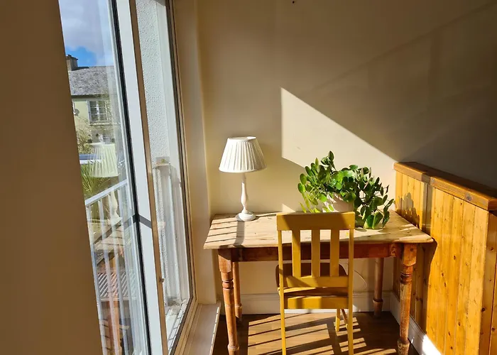 Quay Village 16 Westport